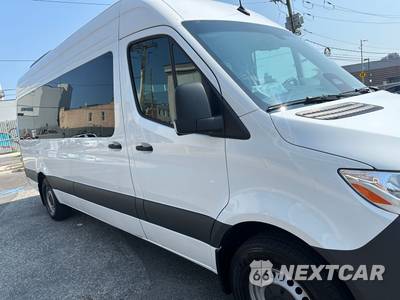 2026 Mercedes-Benz Sprinter 2500 Passenger Van 170.0" WB - zdjęcie 12 z 40 - miniatura