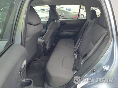 2025 Toyota Corolla Cross LE - zdjęcie 13 z 30 - miniatura