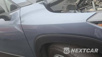 2025 Toyota Corolla Cross LE - zdjęcie 27 z 30 - miniatura