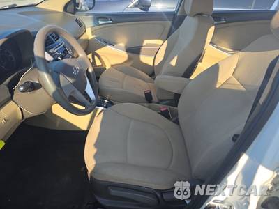 2014 Hyundai Accent GLS Sedan - zdjęcie 7 z 24 - miniatura