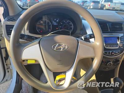 2014 Hyundai Accent GLS Sedan - zdjęcie 11 z 24 - miniatura