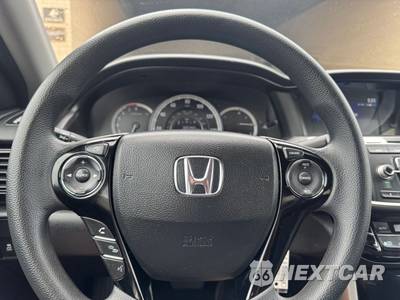 2017 Honda Accord Sedan LX - zdjęcie 14 z 18 - miniatura