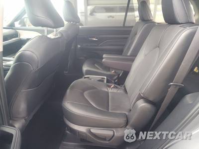 2025 Toyota Grand Highlander Hybrid Limited - zdjęcie 13 z 24 - miniatura