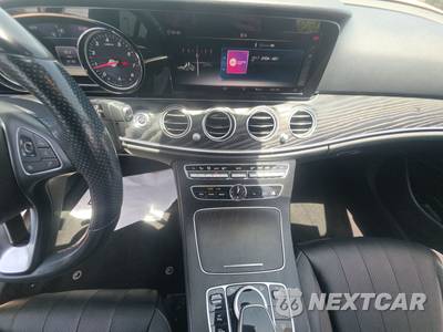 2018 Mercedes-Benz E 300 Sedan - zdjęcie 11 z 17 - miniatura