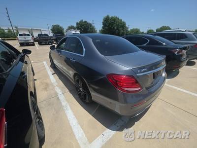 2018 Mercedes-Benz E 300 Sedan - zdjęcie 6 z 17 - miniatura