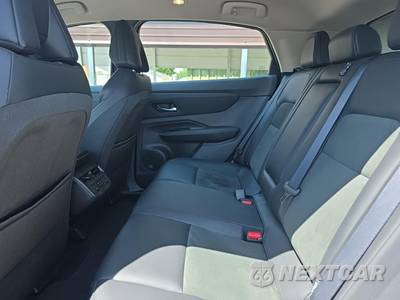 2024 Nissan Ariya ENGAGE+ e-4ORCE - zdjęcie 14 z 22 - miniatura
