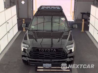 2026 Toyota Sequoia TRD Pro - zdjęcie 2 z 28 - miniatura