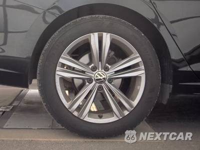 2024 Volkswagen Jetta SE - zdjęcie 11 z 35 - miniatura