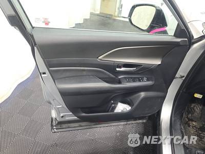 2024 Toyota Grand Highlander XLE - zdjęcie 9 z 17 - miniatura