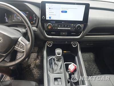 2024 Toyota Grand Highlander XLE - zdjęcie 11 z 17 - miniatura