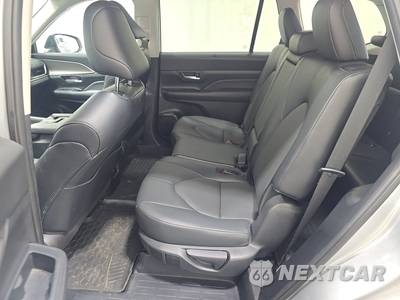 2024 Toyota Grand Highlander XLE - zdjęcie 13 z 17 - miniatura