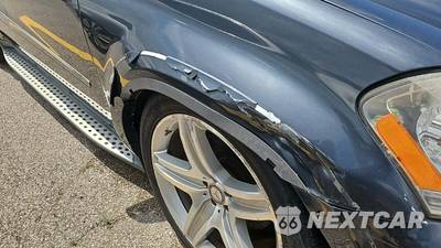 2011 Mercedes-Benz GL 550 4MATIC - zdjęcie 17 z 19 - miniatura