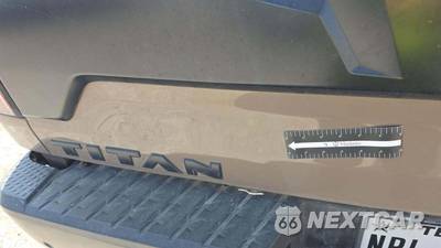 2020 Nissan TITAN PRO-4X Crew Cab Short Bed - zdjęcie 20 z 25 - miniatura