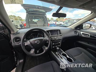 2017 Nissan Pathfinder S - zdjęcie 11 z 48 - miniatura