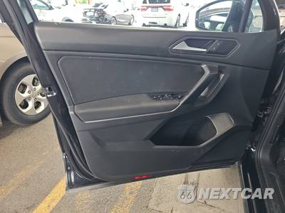2021 Volkswagen Tiguan S - zdjęcie 9 z 33 - miniatura