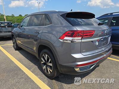 2020 Volkswagen Atlas Cross Sport 2.0T SE - zdjęcie 6 z 28 - miniatura