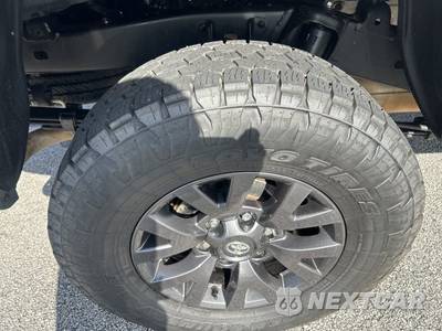 2021 Toyota Tacoma SR5 Crew Cab Medium Bed - zdjęcie 43 z 49 - miniatura