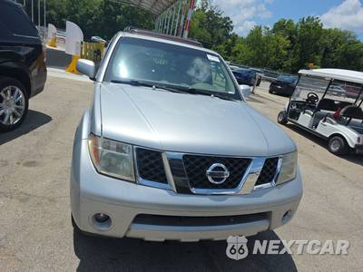 2005 Nissan Pathfinder SE - zdjęcie 2 z 37 - miniatura