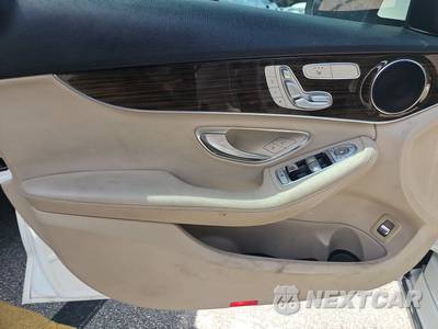 2020 Mercedes-Benz C 300 Sedan - zdjęcie 9 z 20 - miniatura