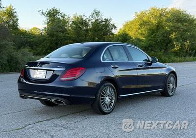 2015 Mercedes-Benz C 300 4MATIC Sedan w/Luxury Pkg - zdjęcie 5 z 15 - miniatura