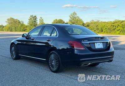 2015 Mercedes-Benz C 300 4MATIC Sedan w/Luxury Pkg - zdjęcie 7 z 15 - miniatura