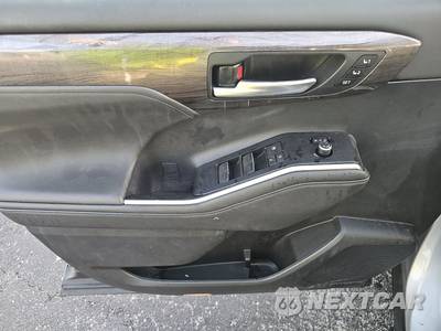 2023 Toyota Highlander Limited - zdjęcie 9 z 27 - miniatura