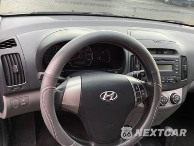 2010 Hyundai Elantra GLS Sedan - zdjęcie 15 z 36 - miniatura