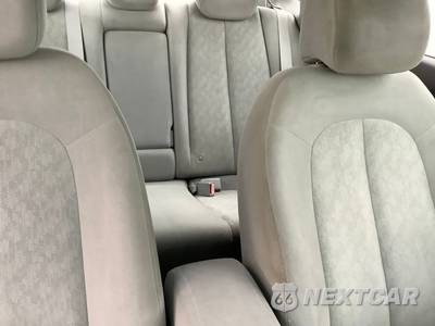 2010 Hyundai Elantra GLS Sedan - zdjęcie 28 z 36 - miniatura