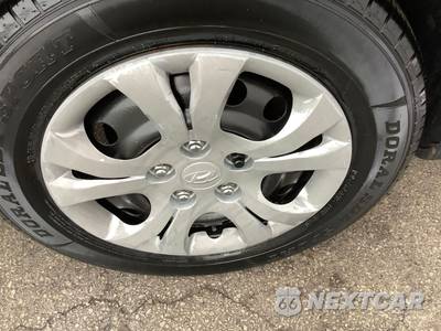 2010 Hyundai Elantra GLS Sedan - zdjęcie 31 z 36 - miniatura