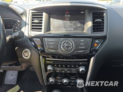 2019 Nissan Pathfinder SV - zdjęcie 5 z 41 - miniatura