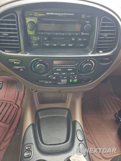 2003 Toyota Sequoia SR5 - zdjęcie 11 z 29 - miniatura