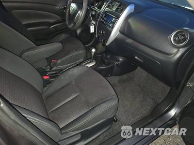 2017 Nissan Versa Sedan SV - zdjęcie 8 z 33 - miniatura