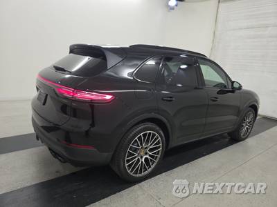 2023 Porsche Cayenne Platinum Edition - zdjęcie 4 z 28 - miniatura