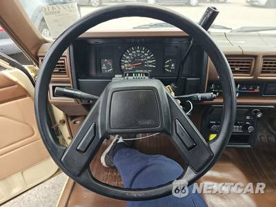 1986 Toyota Pickup - zdjęcie 10 z 32 - miniatura