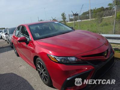 2024 Toyota Camry SE - zdjęcie 3 z 35 - miniatura
