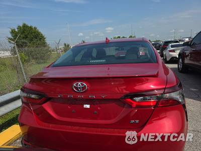 2024 Toyota Camry SE - zdjęcie 5 z 35 - miniatura