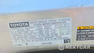 2015 Toyota Prius v Three - zdjęcie 20 z 46 - miniatura