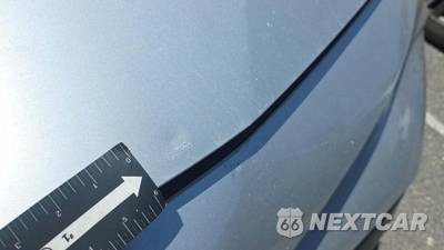 2015 Toyota Prius v Three - zdjęcie 37 z 46 - miniatura