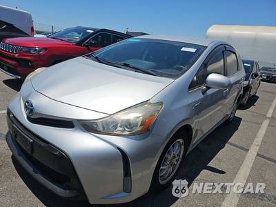 2015 Toyota Prius v Three - zdjęcie 1 z 46 - miniatura