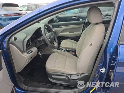 2020 Hyundai Elantra SEL Sedan - zdjęcie 7 z 41 - miniatura
