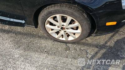 2010 Volkswagen Jetta Sedan Limited - zdjęcie 32 z 49 - miniatura