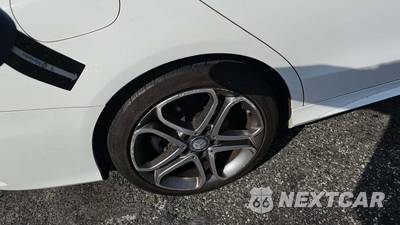 2016 Mercedes-Benz C 300 4MATIC w/Sport Pkg - zdjęcie 36 z 45 - miniatura