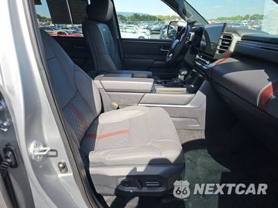 2026 Toyota Sequoia Capstone - zdjęcie 14 z 30 - miniatura
