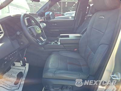 2026 Toyota Sequoia Capstone - zdjęcie 13 z 30 - miniatura