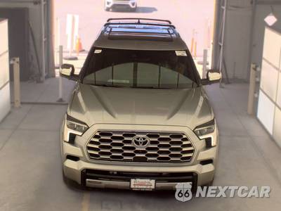 2026 Toyota Sequoia Capstone - zdjęcie 2 z 30 - miniatura