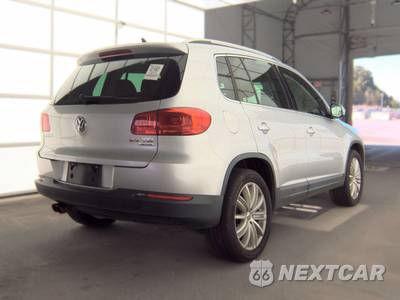 2013 Volkswagen Tiguan SE - zdjęcie 4 z 31 - miniatura