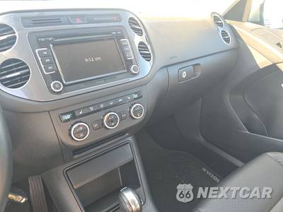 2013 Volkswagen Tiguan SE - zdjęcie 11 z 31 - miniatura