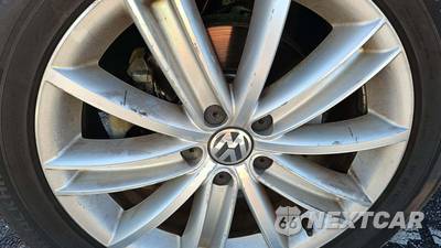2013 Volkswagen Tiguan SE - zdjęcie 30 z 31 - miniatura