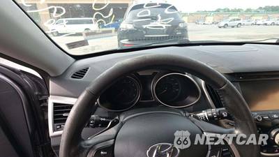 2013 Hyundai Veloster w/Black Interior - zdjęcie 25 z 32 - miniatura