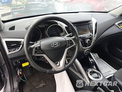 2013 Hyundai Veloster w/Black Interior - zdjęcie 11 z 32 - miniatura